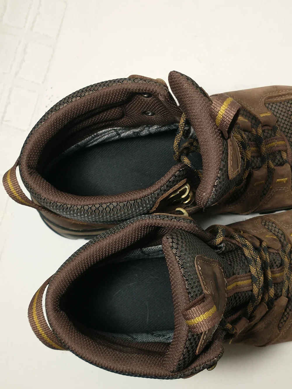 Keen Gypsum II Mid Waterproof Leather Hiking Boot, Men's Size 9.5, Brown/Black